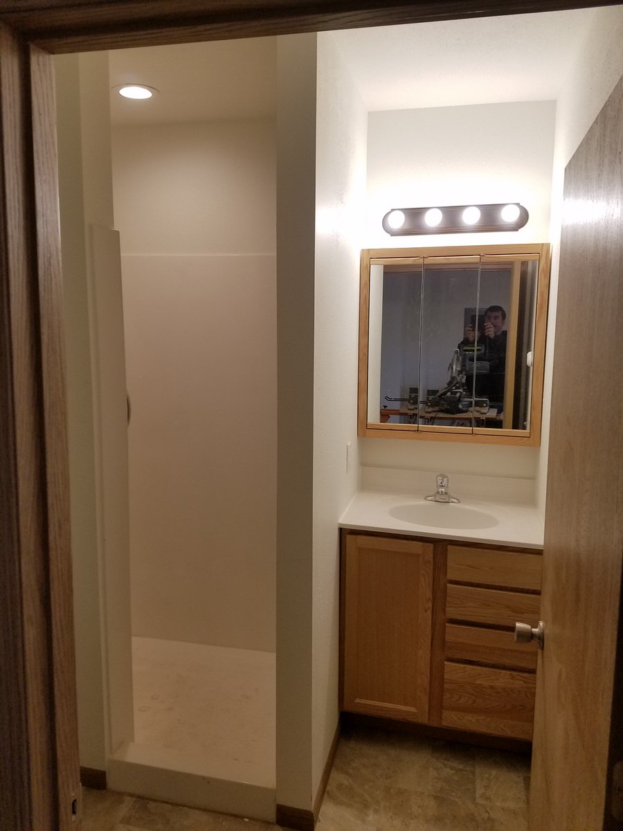 PrimeTimePM's tweet image. Looking for 1 female roommate for 2018-2019 school year! 
Join a Family of WSU girls close to Campus! 
Address: 373 Main Street, Lower level
#WinonaMN #family #RENT