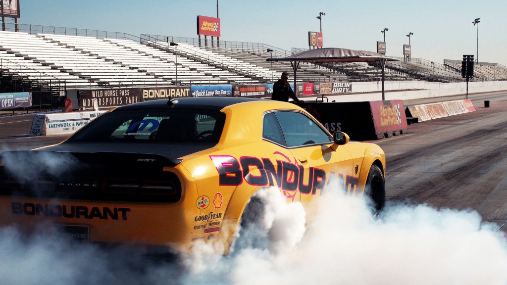 HendersonAuto's tweet image. Dodge-SRT is rolling out a complimentary drag racing school for Demon owners. ow.ly/ibLD30hYRIC