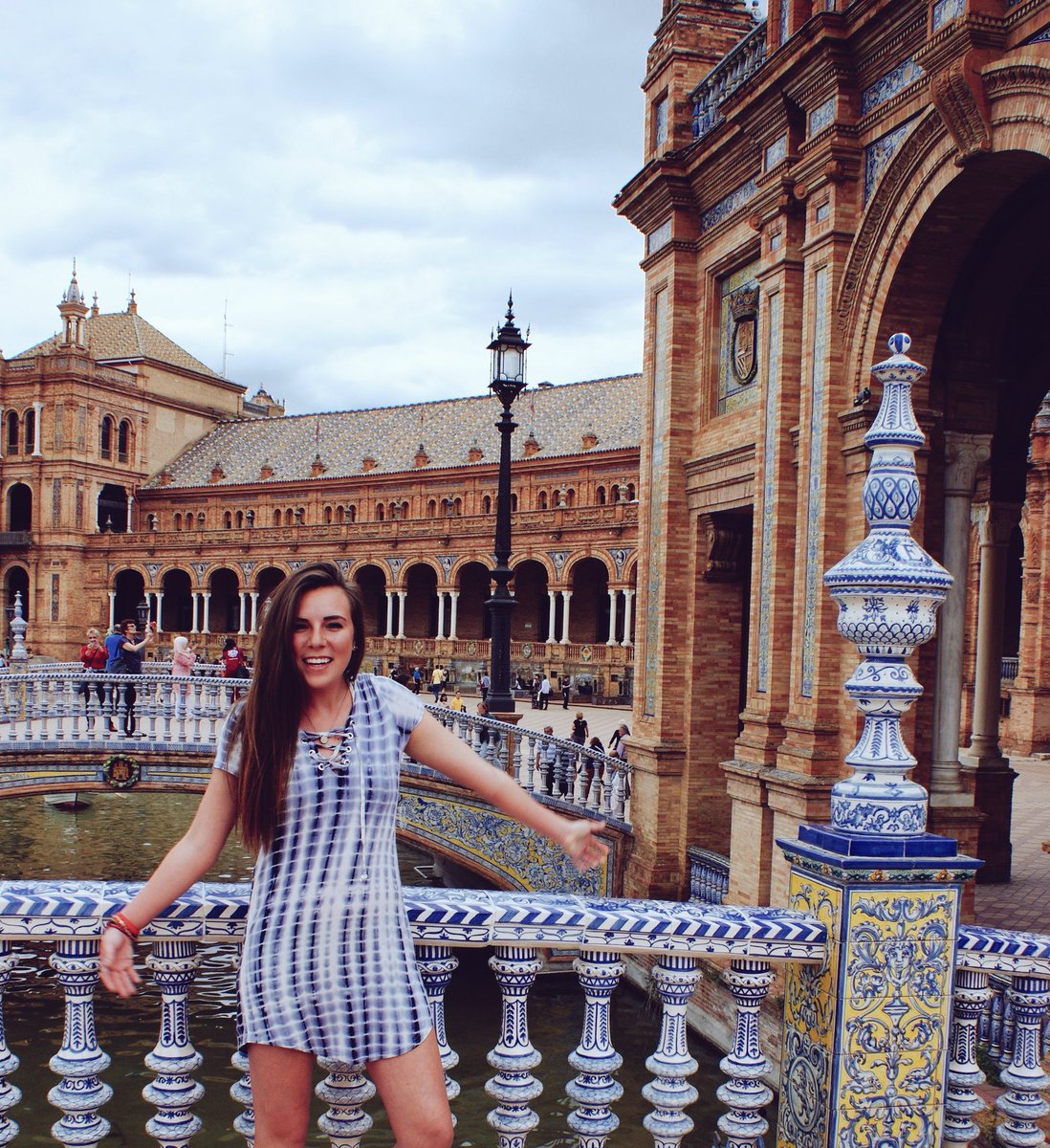 GabMiller's tweet image. No amount of time will ever fill the piece of my heart that i left in Spain a year ago 💕😭