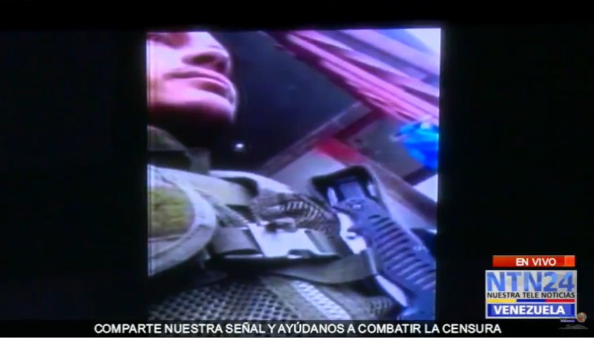 RT NTN24ve: #EnVivo delsasolorzano presenta video completo en el que se ve la negociación entre Óscar Pérez y las autoridades #30Ene http://bit.ly/2Fw0irp
