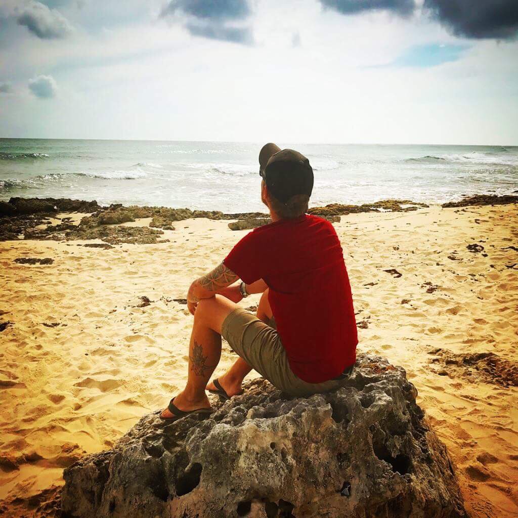 BornBackpacker's tweet photo. Oh Seb what are you looking for???  Enjoying the view in #cozumel 
.
.
.
#bornbackpacker #mexico #travelling #travellingcouple #viajandoporelmundo #viajando #viajar #blogger #blogdeviajes #travelblogger #backpacking #backpackerlife #vacaciones   #enjoy #travelophotography https://t.co/lN6JH4cZyg
