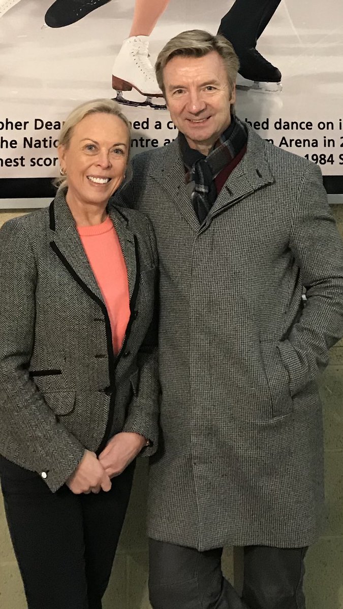 JoDaviesNotts's tweet photo. Happy 34th Bolero Day to this gorgeous pair! #nottinghamlegends 
@torvillanddean ⛸⛸ https://t.co/DiPFj4kDgB