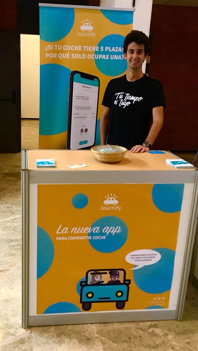 ¡Hoy estamos en el Foro de Empleo de la <a href="/UV_EG/">Universitat València</a> , para resolver todas las dudas que tengáis! No dudéis en pasar a visitarnos!! 👫🚗