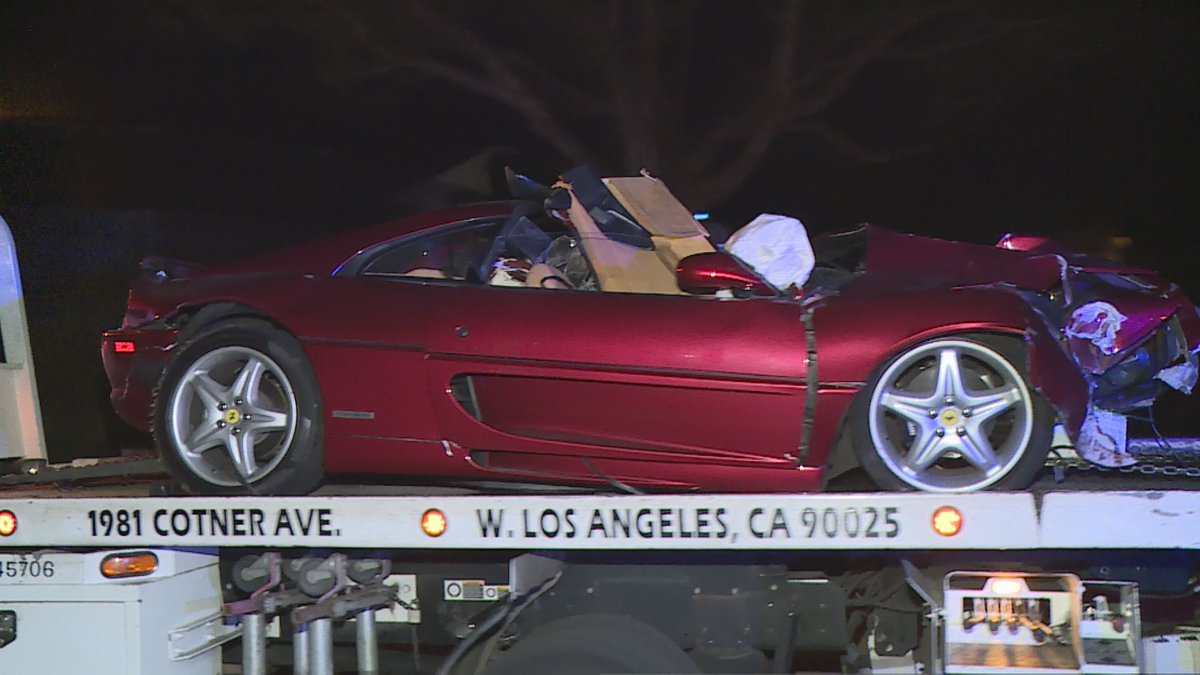 RMGNews's tweet photo. 1 killed in Ferrari rollover crash in Pacific Palisades. 2 injured including Pro Golfer Bill Haas. Actor Luke Wilson's vehicle also sideswiped. ***Pictures Not For Use Without Permission*** https://t.co/Sl42KUWu9Z