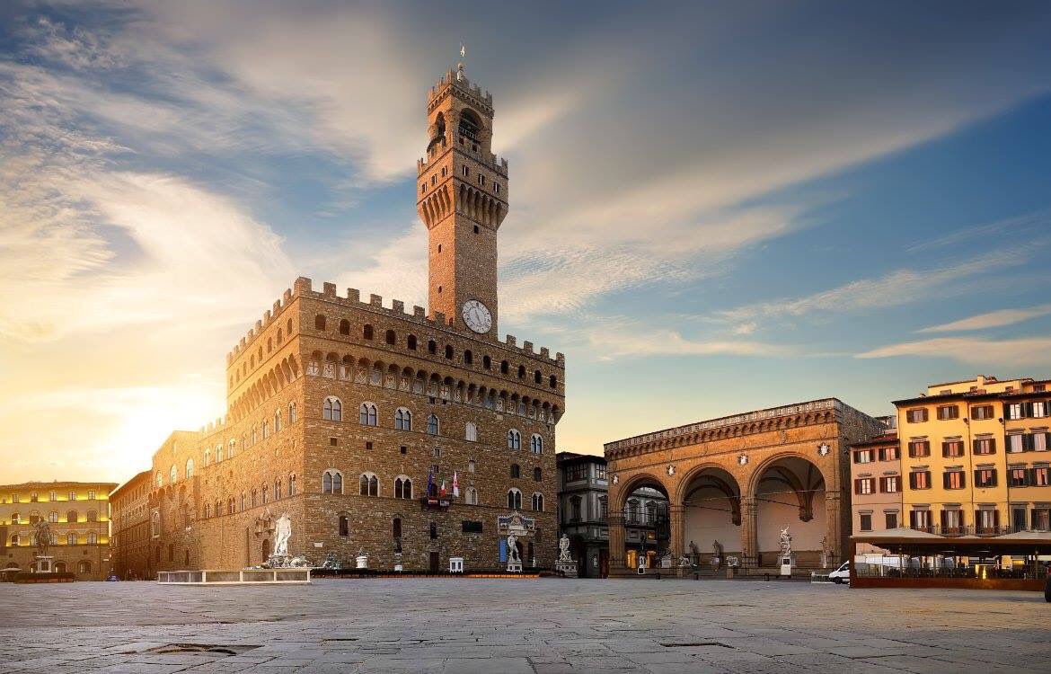 Fernwehholidays's tweet photo. Cradle of the Renaissance, romantic, enchanting and utterly irresistible, Florence where all three of these elements combine effortlessly together and give life to a magical, romantic and absolutely one of a kind city.

#fernwehholidays #travelwithfernweh #traveltips https://t.co/nWgrdZxCtK
