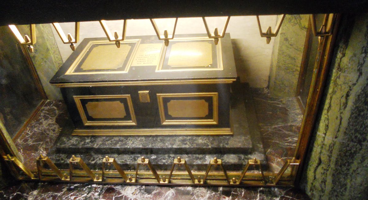 Happy Valentines Day
The reliquary along with the remains of #SaintValentine are located at the Carmelite Church on Whitefriar Street #Dublin
<a href="/Ash__Gallagher/">Ashley</a> <a href="/linzgallagher/">LindsayGogglebox</a> <a href="/goldengirl88xx/">Grainne Gogglebox</a> <a href="/1rorycowan/">Rory Cowan</a> <a href="/DCLAReadingRoom/">DCLA Reading Room</a> <a href="/RTENationwide/">RTÉ Nationwide</a> <a href="/KennedyMary/">Mary Kennedy</a> <a href="/lorcanoc/">Lorcan O'Connor</a> <a href="/ELHynes/">ELHynes</a> @LeanneWoodfull