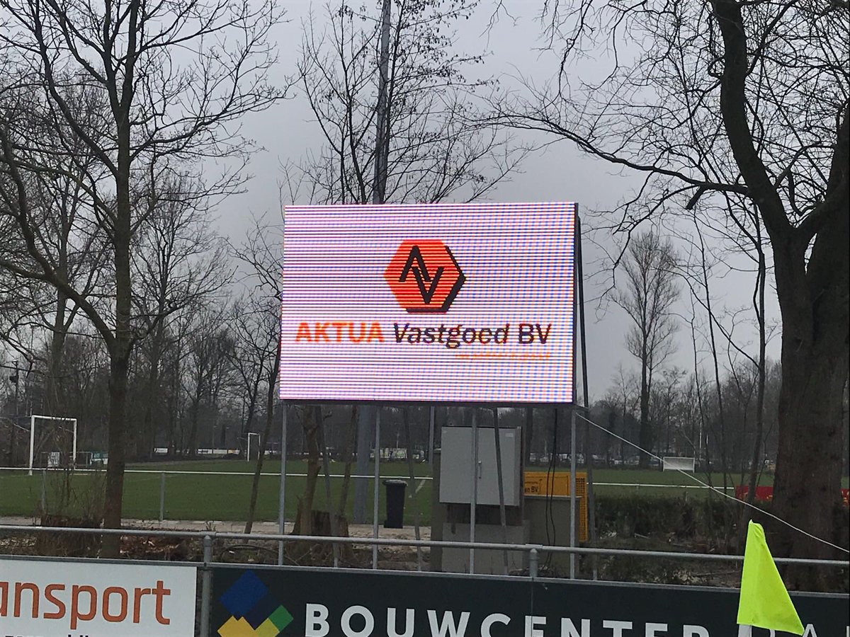 Adverteren op ons LED scherm is al mogelijk vanaf  € 50,- tijdens onze thuiswedstrijden in de @Eredivisievr . Interesse of meer  informatie? Stuur een email naar sponsoring@vvalkmaar.nl #aktuavastgoed