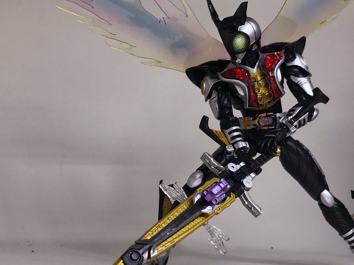 リペイントでshf仮面ライダーダークカブトハイパーフォーム リペイントでshf仮面ライダーダークカブトハイパーフォーム