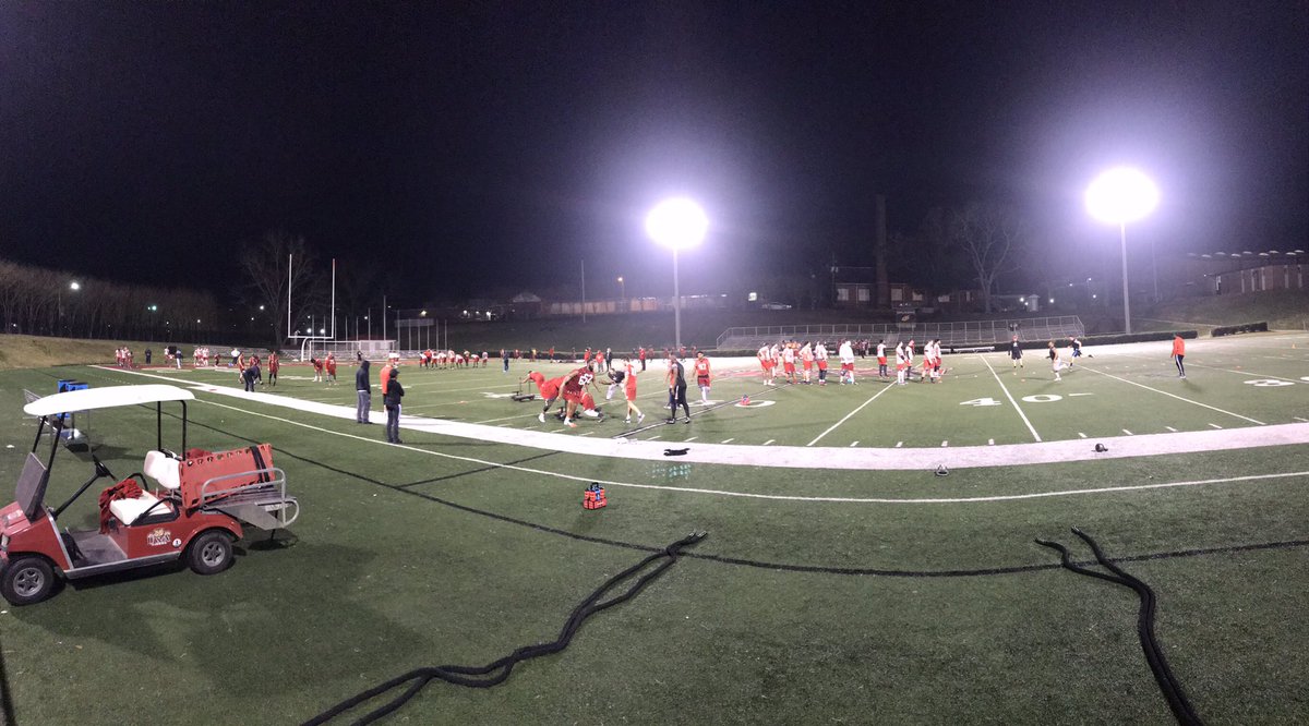 bgillilandUWA's tweet photo. Some Bamboo got watered tonight! #Reload18 #RaiseTHEStandard #BroTHErhood https://t.co/jtwkgSYCPz