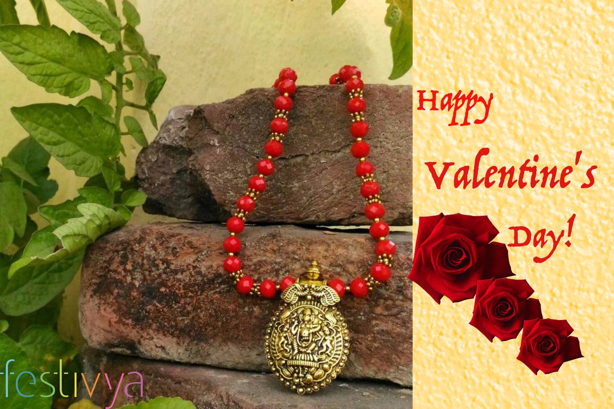 festivya's tweet photo. Its a day of showering some love..Happy #ValentinesDay people! @festivya #love #february #trending https://t.co/StPNQYqV2I