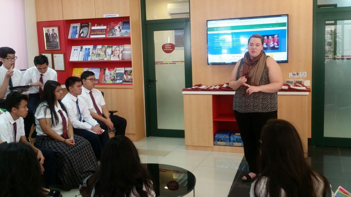 JISHigherEd's tweet photo. Katherine Melnyk, International Recruitment and Relations Coordinator - Asia, from @UAIberta giving presentation to Year 12 and 13 students in JIS Higher Education Office. https://t.co/UDAXoQrXMK