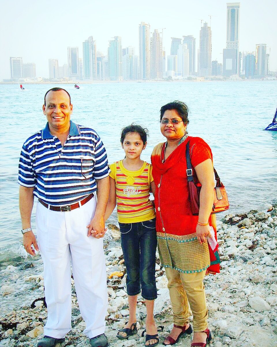 afzalmzpr's tweet photo. The love of a family is life's greatest blessings.
#HappyValentinesDay https://t.co/knr5zWyD0Q