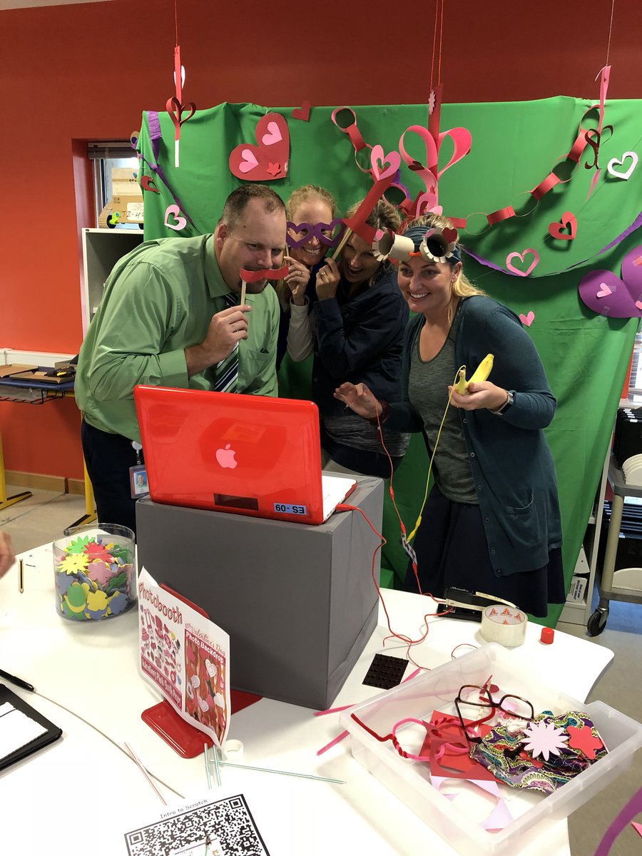 SybilHallcom's tweet photo. What can you make to contribute to our Valentines Day party! Hands-on, Minds-on PD! #parallelpedagogy  #Makered #makeology #asdconnects @ASDubaiNews @renwilltech @kqueencole @tammy_black https://t.co/7kub5sZxfn