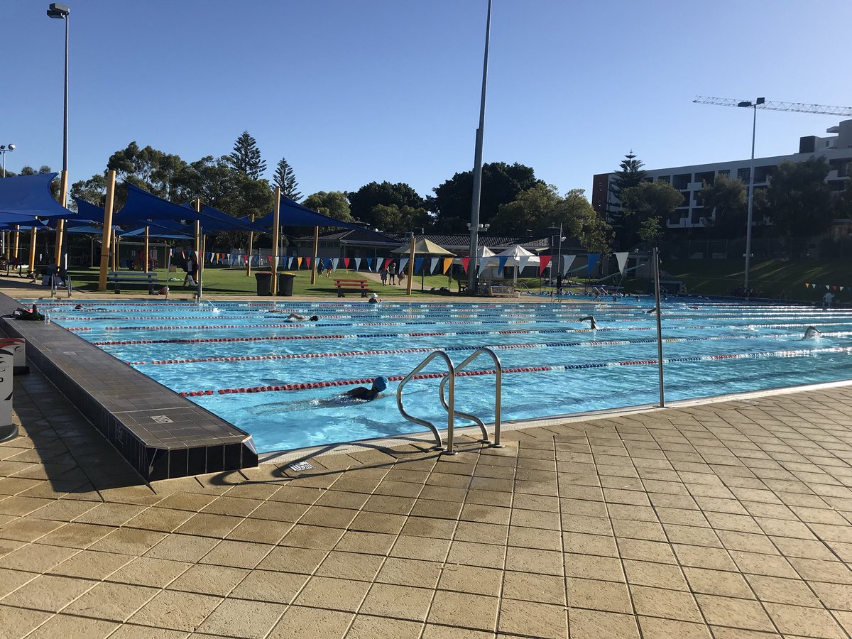 Great morning spent down in Claremont with <a href="/swimsmooth/">Swim Smooth</a>! Great video analysis and coach from Sally. Nice to meet <a href="/SwimSmoothPaul/">Paul Newsome</a> and see him coach his squad through a tough Threshold session! 👌