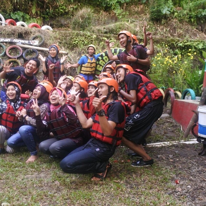 wisatamagelangg's tweet photo. Trimakasih telah mempercayakan pada kami untuk menemani perjalanan anda.
Senyuman anda, kebahagiaan bagi kami.
Jika anda membutuhkan informasi atau ingin menikmati paket destinasi wisata lain silahkan hubungi 0857 9934 3313 atau klik klik https://t.co/fJE3pp9Uge
#WisataMagelang https://t.co/RYOGQNQd5k