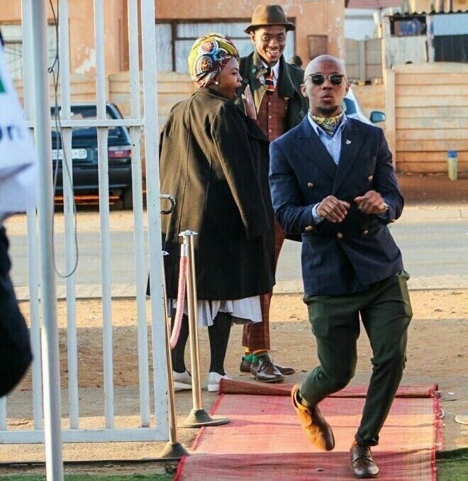 _Dineo_M's tweet photo. 1. #GuptaRaids
2. #ZumaRecall
3. #ZumaPressor 

What a Valentine's Day present for South Africans! ☺️ #HappyValentinesDay https://t.co/pkCioS5sSl