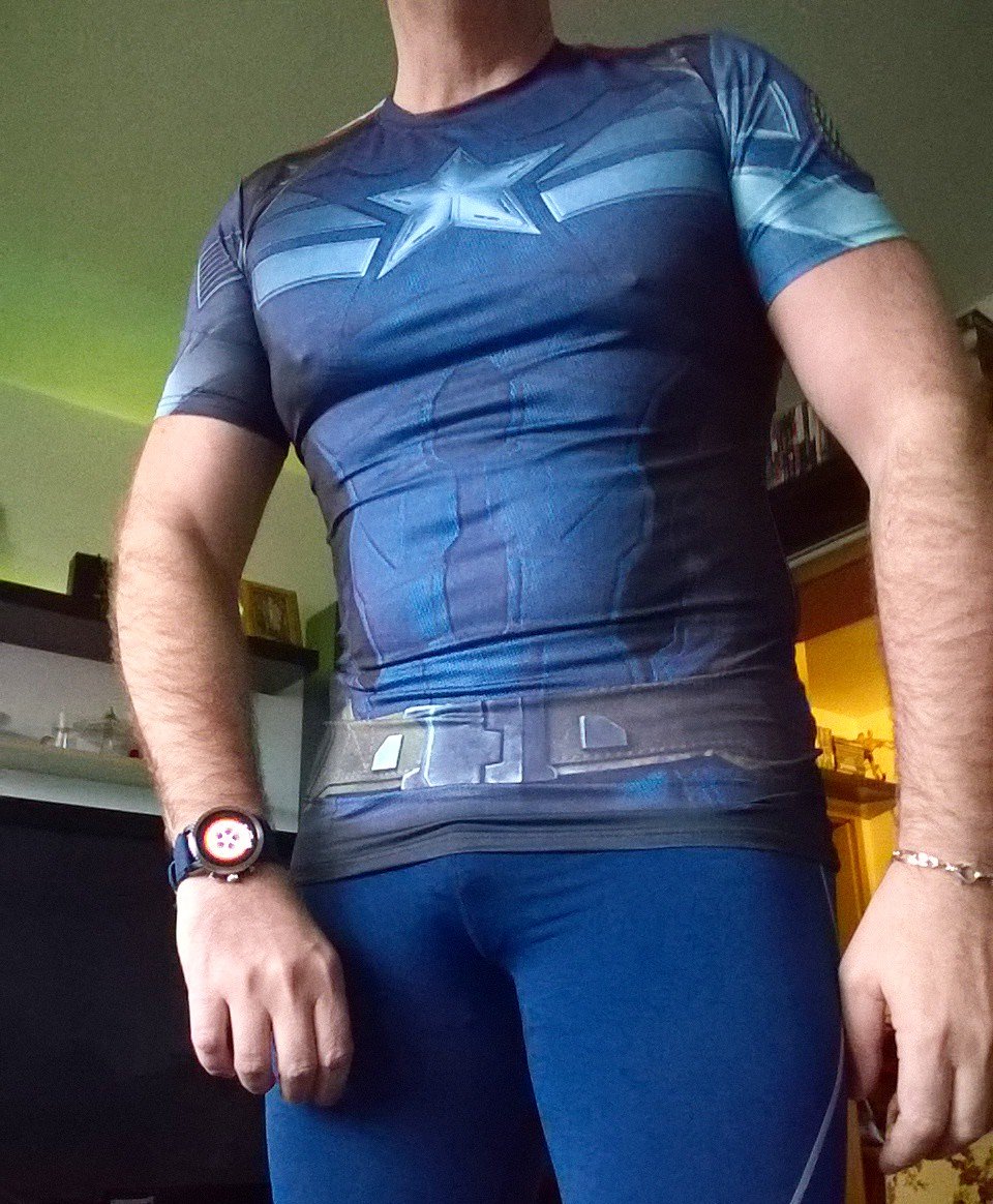 benkaadee's tweet photo. Captain America preparing
#captainamerica #captain #america #muscles #muscleshirt #compressionshirt #compressiontights #tights #lycra #bulge #gay #bulgegay #nipples #bodybuilding #bodybuilder #malepecs #male #marvel #fossil #qexplorist #q https://t.co/Wg6D0HTMTm