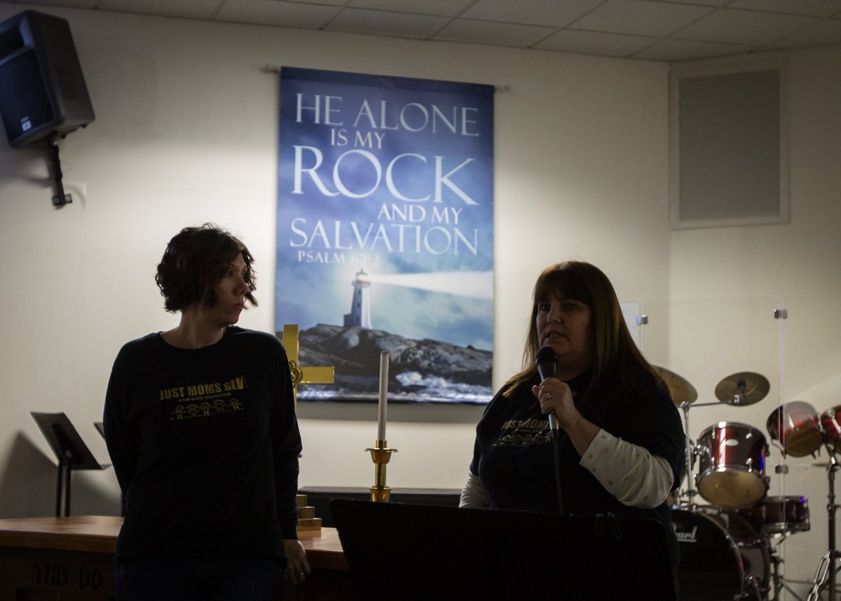 HumansWestLake's tweet photo. Atomic Homefront HBO Premiere Watch Party and Q&amp;A 
•co-hosts @Justmomsstl &amp; @HumansWestLake

https://t.co/Ejiwzs9AOB

HBO has generously offered the public the opportunity to stream the film for free.
Watch it now: https://t.co/wkxl4NtPuk

https://t.co/iJphRxyaF7 https://t.co/2490FbZBb6