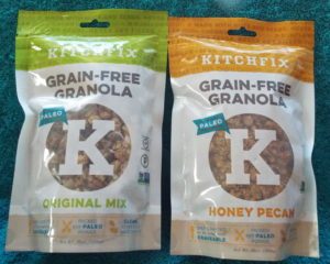 Bargnhtr's tweet photo. Win a Kitchfix Honey Pecan and Original Granola Bundle in the #MovieNight Giveaway Hop! #KitchFix #rwm https://t.co/SanoJ4v8CW https://t.co/qLdx0co135