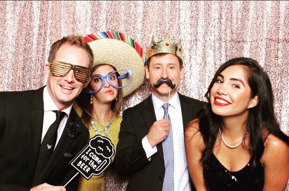 InsideOutBooth's tweet image. New post (Photo Party Booth Rentals and Services) has been published on Inside Out Booth - insideoutbooth.com/photo-party-bo…