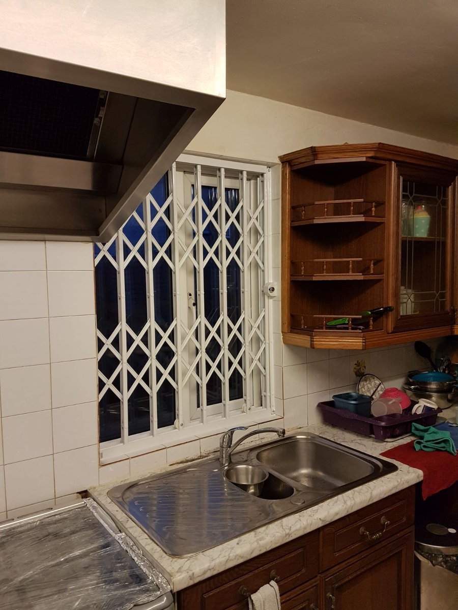 rsgsecurity_uk's tweet image. Our RSG1000 patio door security grilles securing family home in Bromley.
rsgsecurity.co.uk/rsg1000-securi…
#rsgsecurity #securitygrilles #patiodoorsecurity #fightburglary #makingbritainsafer