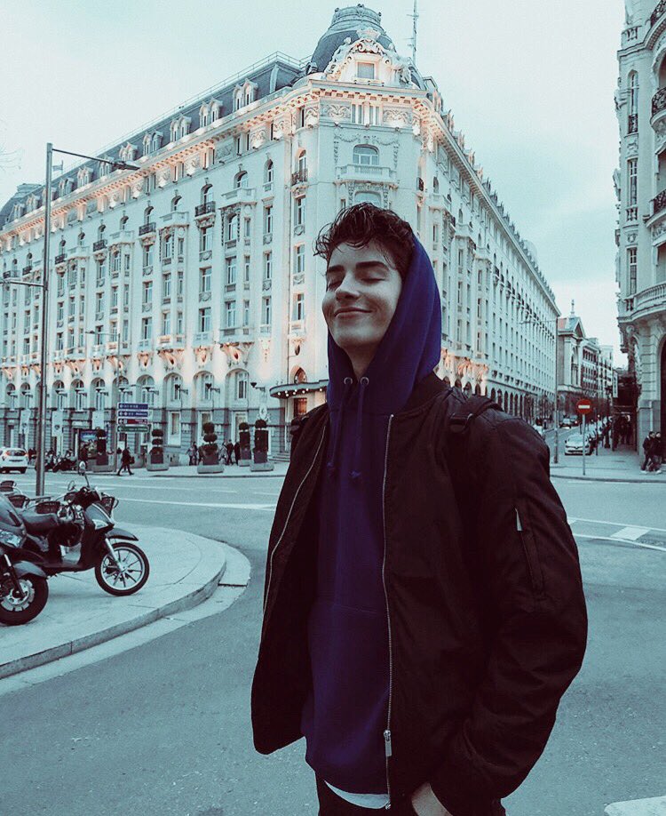 TmthRdn_Boo's tweet image. 〄 Buenos días.

#Lumos #Bumbadaboo