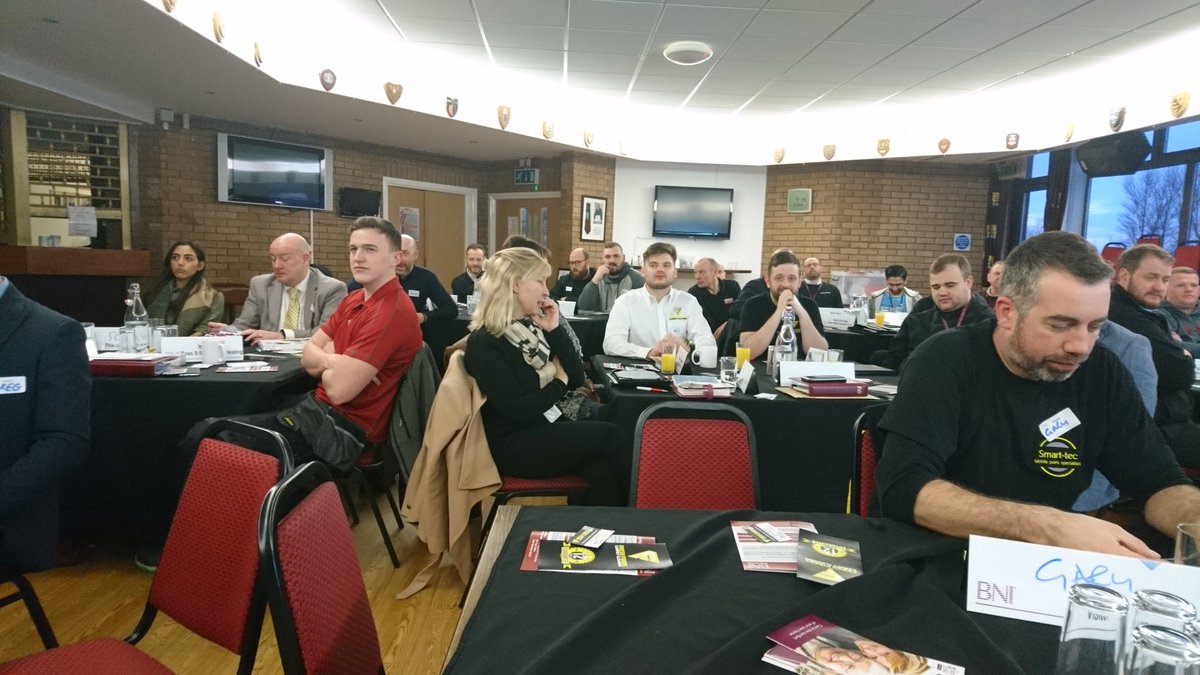 RoytonInsurance's tweet photo. Fantastic meeting already @Renaissance_OL with a few new faces 😂 @RoytonInsurance and 2 other #OldhamHour members present @GarethMahdlo and @Smethurstground. Thanks for coming! https://t.co/SHW2ICn2cx