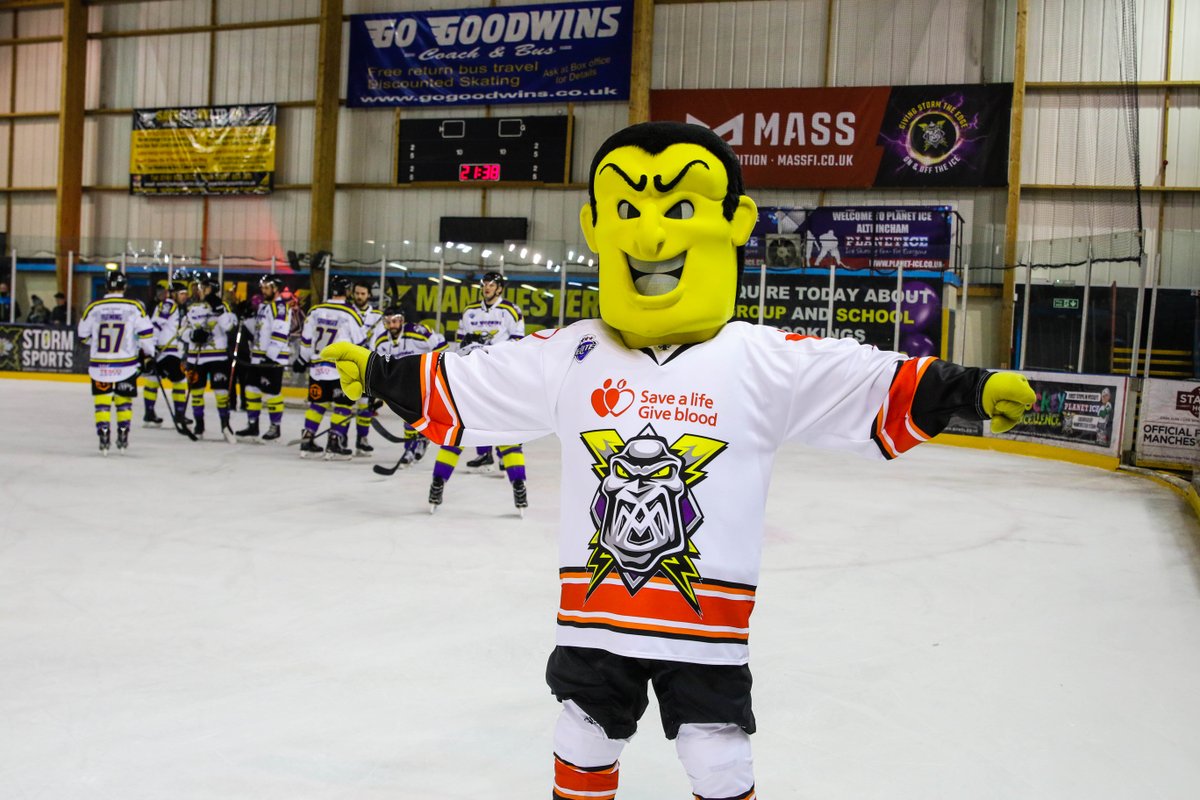 Mcr_Storm's tweet photo. 👕SOTB👕 -  Up for grabs tonight is the #90 @GiveBloodNHS #blood shirt, signed by the whole team! Get your #SOTB tickets from the @Mcr_StormOSC desk under #Block113 and from our roaming sellers - £1! #WeAreStorm #ATTWWY https://t.co/EiZXmrq6Yb