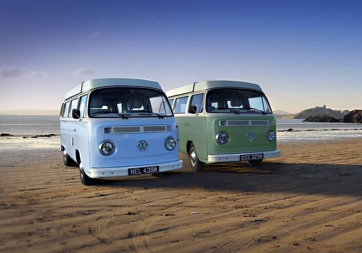 fistralbays's tweet photo. Fistral Bay's Nell and Bessie have moved to #Snowdonia #NorthWales. 

Follow their adventure @SnowdoniaCamper Snowdonia Classic Campers https://t.co/hhje8UFloO