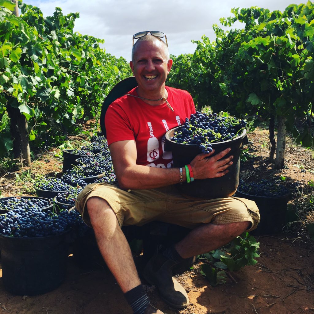 #NewProfilePic oh go on Twitter, like anyone’s listening