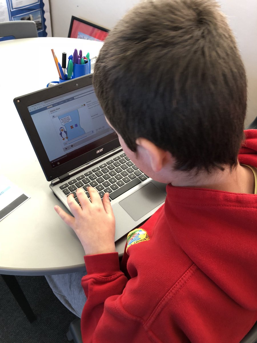 MCS_MissD_ICT's tweet photo. Big thank you to @ClasePrimary, you were fantastic. Glad you enjoyed your @scratch lesson this morning👌🏻 @McsTransition #coding #scratch #transition https://t.co/g0cEnNT4Xf