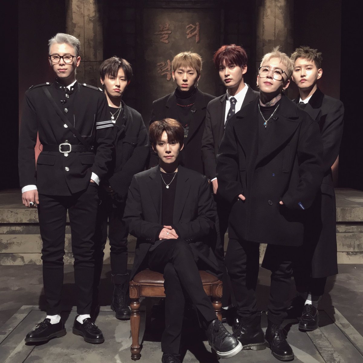 M2MPD's tweet photo. #아이돌리티 #블락비_신과함께 가 끝나고... 이번 주는 대체 무슨 낙으로 살아가지..? 정답! 내일 저녁 7시 Mnet에서 방영되는 아이돌리티 본!방!사!수!🐝 #BlockB #블락비 @blockb_official https://t.co/jvHmxve6GJ