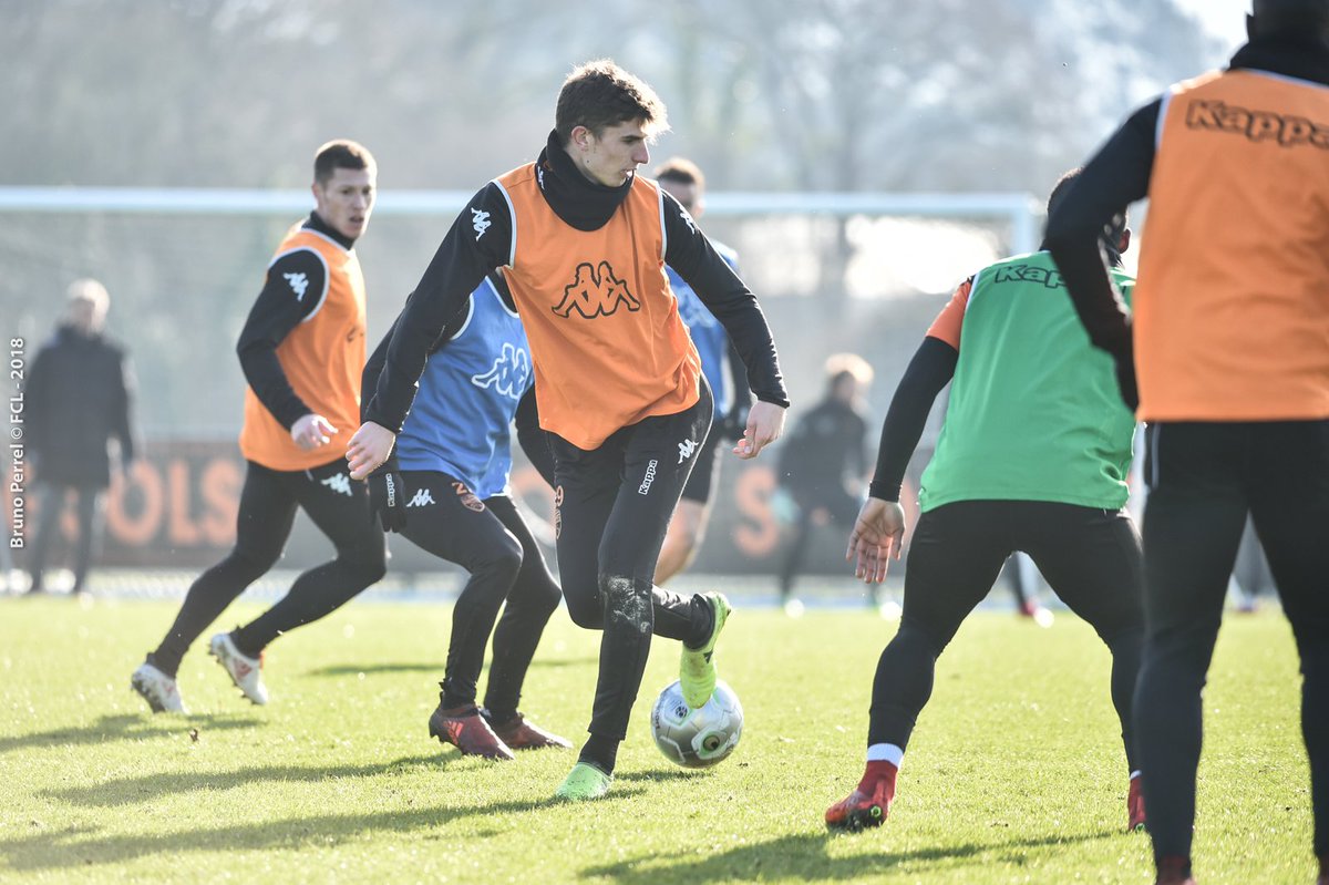 FCLorient's tweet photo. 🗓 Le programme de la semaine
🏋🏻 Lundi - 10h30 
🏋🏻 Mardi - 10h30
🏋🏻 Mercredi - 16h00
🏋🏻 Jeudi - 10h30 
🏋🏻 Vendredi - 16h30 
⚽️ Samedi - 15h00 : FC Lorient - AJ Auxerre (26ème journée de Ligue 2)
Dimanche - Repos https://t.co/mUh076W2WI