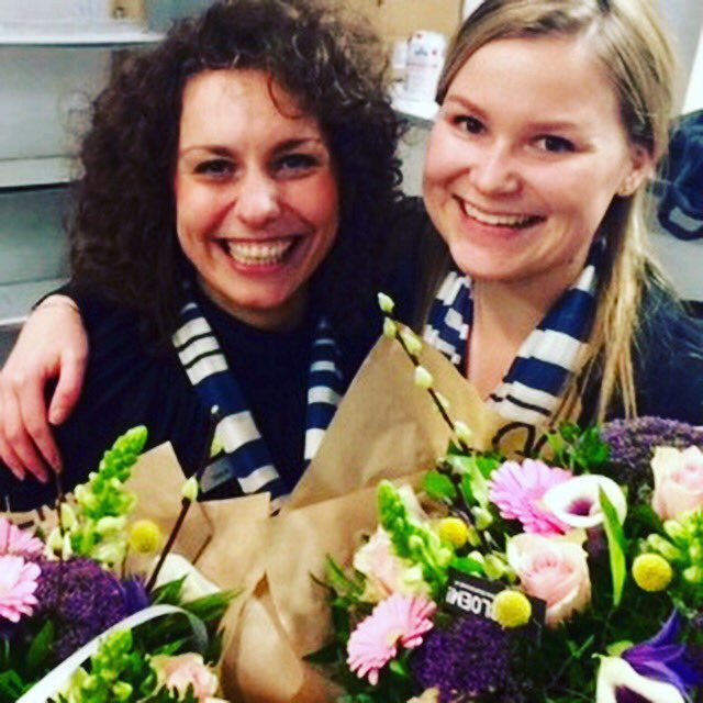 Onze ⭐️ hospitalty sterren ⭐️ zijn na een week bikkelen in de bloemetjes gezet! #Geberit #hostess #jaarbeurs #utrecht #kronenburg