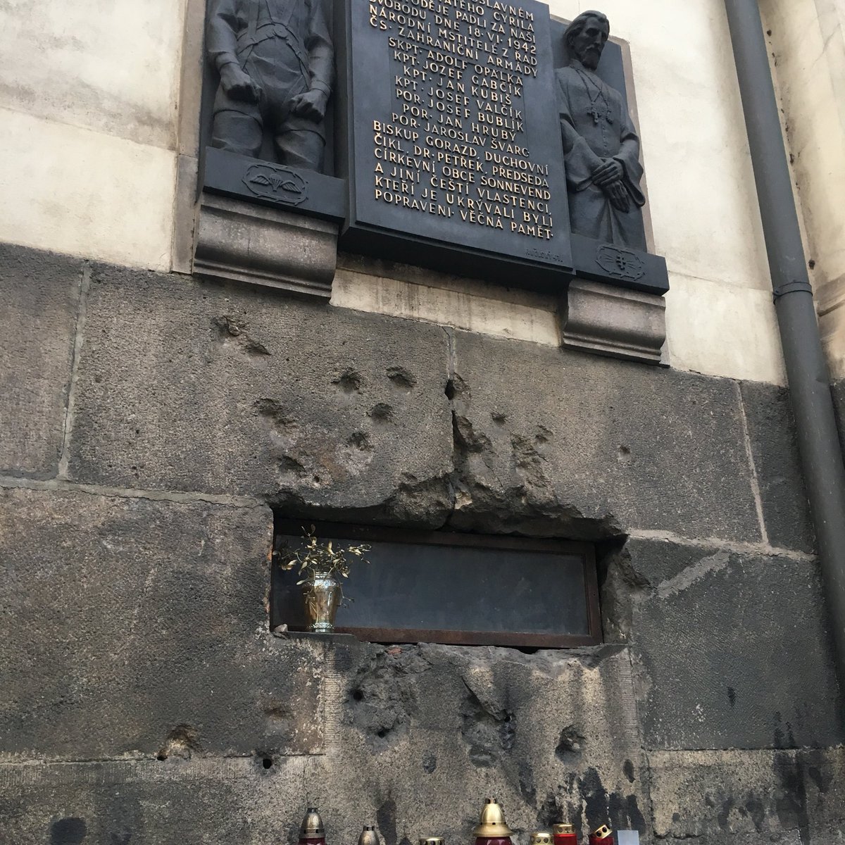 BremontNick's tweet photo. Wanted to see this location for a long time. One of the greatest tales of allied resistance during WWII. The site of the crypt at #StCyrilandMethodius during final stand against #Gestapo after assassination of #ReinhardHeydrich in #Prague in #1942 #operationanthrpoid. https://t.co/xrWvxMDIsa