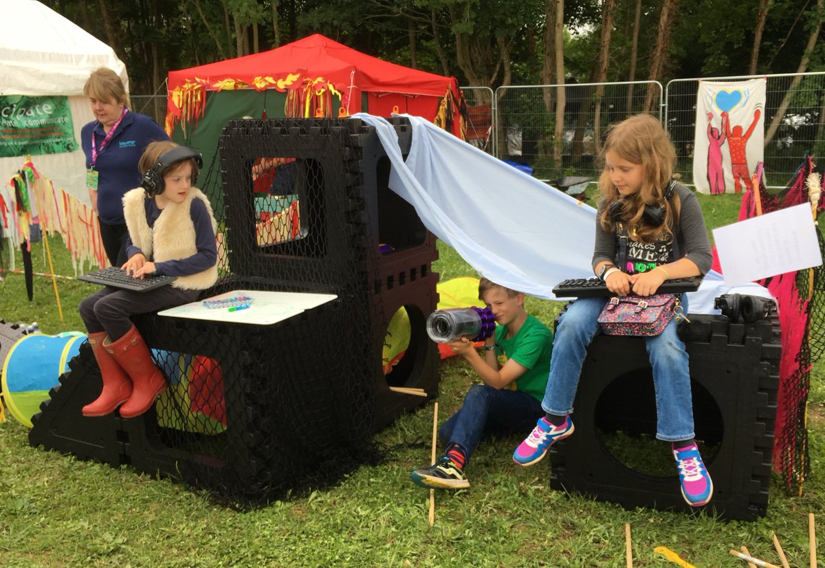 iamkitcamp's tweet photo. "This is the most imaginative thing I have ever seen - it's better than Lego!" Ollie yr 6 - on @iamkitcamp physical and immersive modular play system - great for learning through play in the class room and through creative free play #playmatters https://t.co/VwbjJGDwPL
