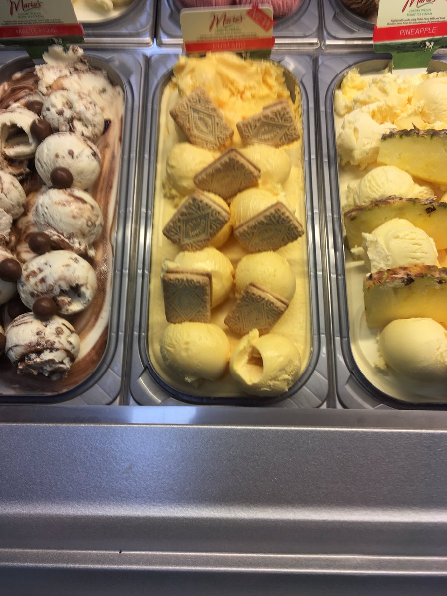 mariosicecream's tweet photo. #New flavours available @castellhowell #Grannysmith Apple #Pineapple #TropicalBurst #CustardCream 🍦🍦 https://t.co/W8u20mgr9j
