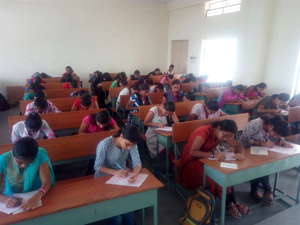 CLSouthBase's tweet photo. MBATalentHunt never backs down. Spreading our wings to #NIT Warangal. Now going institutional. #MBA #CLRocks @satyaumanandu @gpkafunda @Arkss25 https://t.co/GjuR0MI5V4