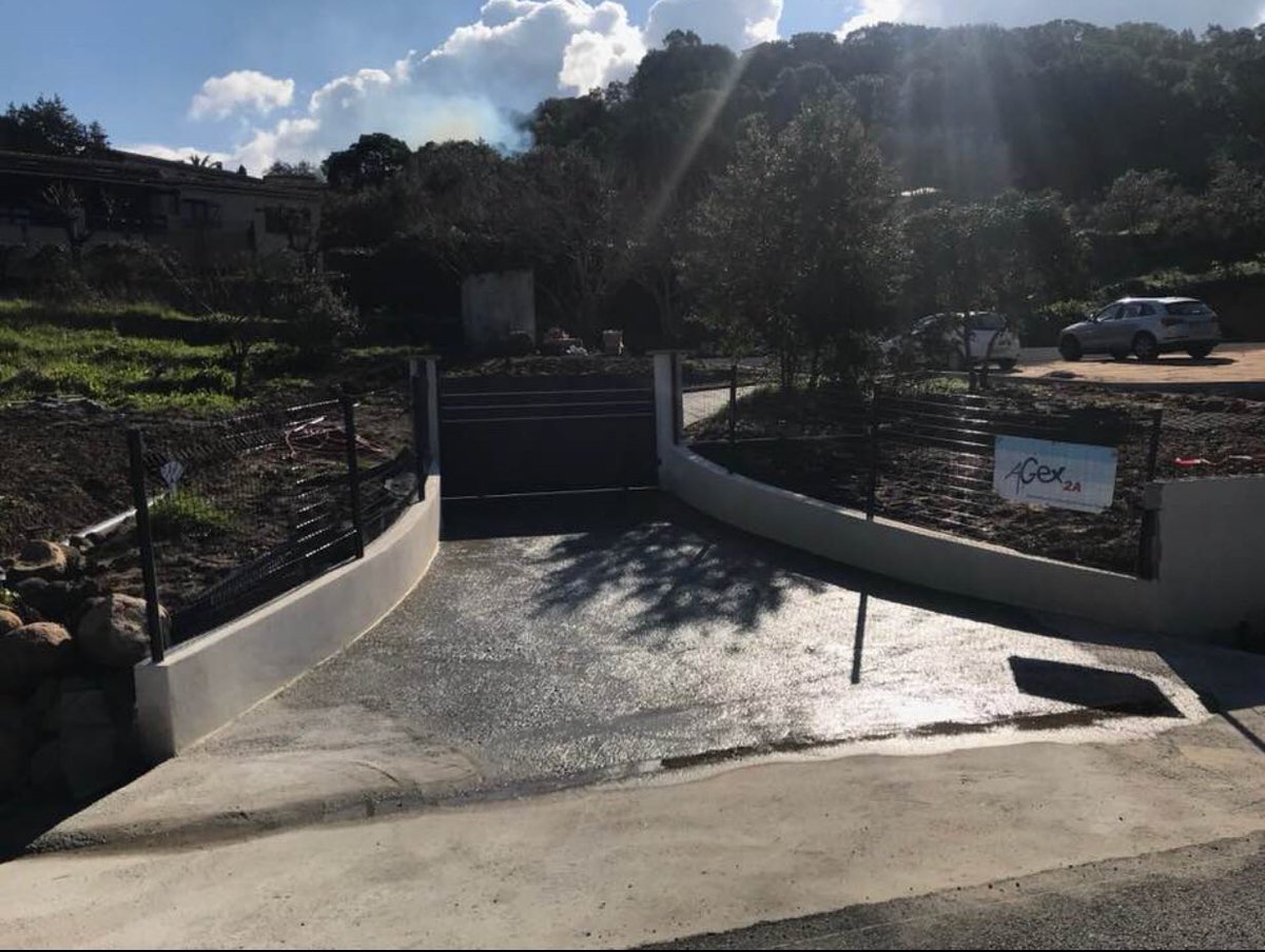 SelarlAgex2A's tweet photo. Ce matin ouverture de nos nouveaux locaux ! Venez nous retrouver à Benista :
Société Agex
Benista, RD 55
20166 Cauro https://t.co/Epymlq4qNK