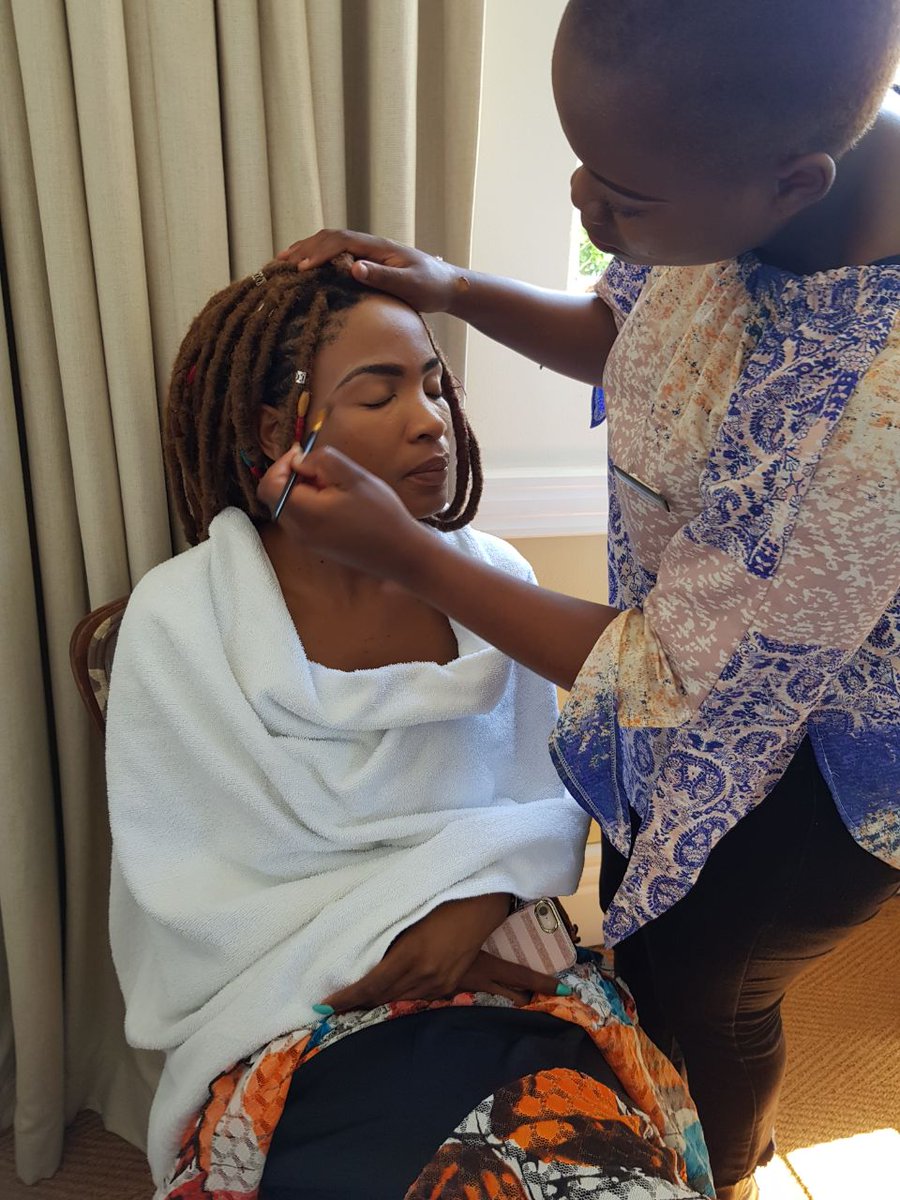 S_W_Mag's tweet photo. Behind the scenes of our photo shoot in Durban. Getting ready for the next issue. #SuccessfulWomanMagazine https://t.co/EOoSy412Ma