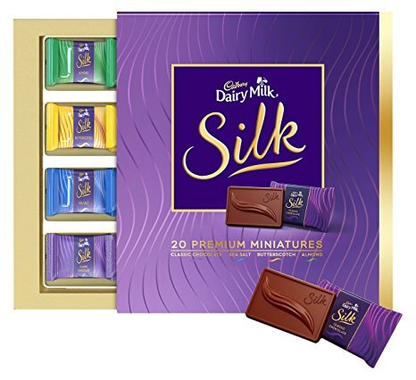 Click2Cakecom's tweet image. Lots of choices to give gifts to your special one on this valentine day. Celebrate this day with heart, smile, joy, and love with the collection of #click2cake.
Click here goo.gl/AwChXc