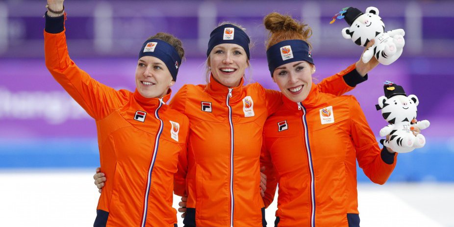 These ladies from Netherlands sweeped their 3000m Speed Skating  category! The gap between the first and second was just a mere 0.08  seconds! Super exciting! #PyeongChang2018