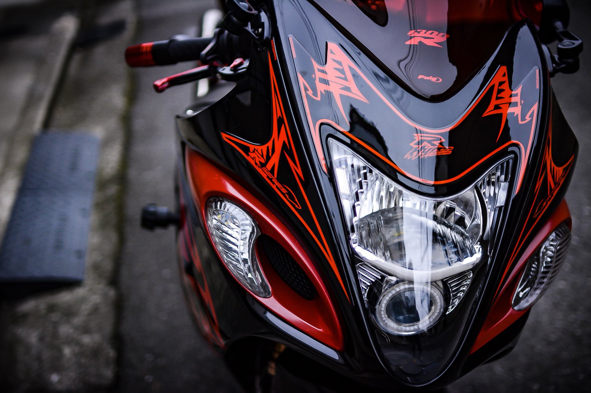 ゆう菌 Gsx1300r 隼カップル Hayabusa 赤黒はかっこいい T Co Czo8sodtmk Twitter
