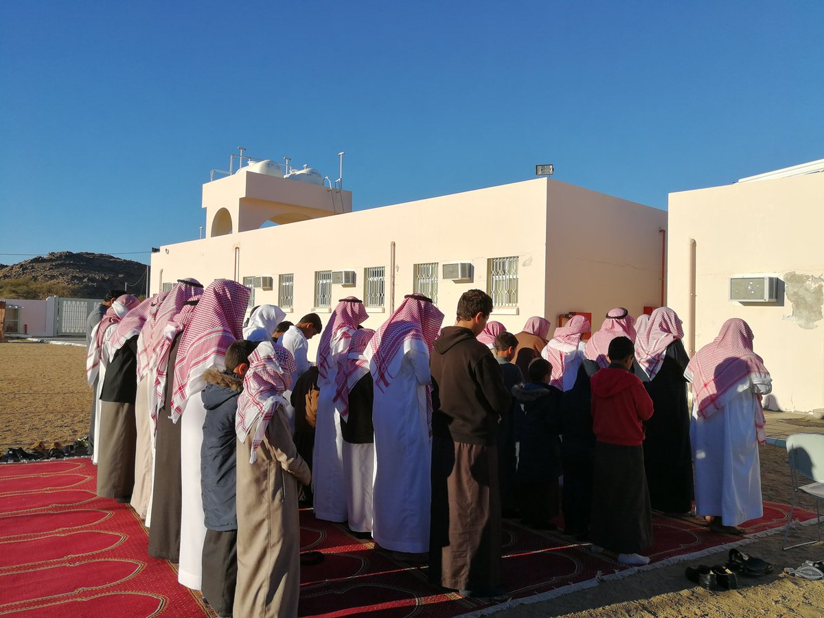 alaossae's tweet photo. أدى منسوبو مدرسة #العوصاء صباح اليوم
#صلاة_الاستسقاء بحضـور جمع من أهـالي
القرية وأولياء الأمور سائلين المولى عز وجل
أن يغيث البلاد والعباد https://t.co/lmOMhdlR8s