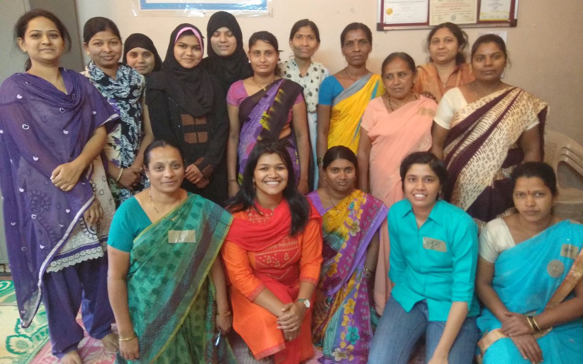ApniShala's tweet photo. Check out our ongoing teacher training with #IDEAFoundation, Pune. To learn about our teacher development initiatives, please visit: https://t.co/3qrU6RLb59. #TeacherProfessionalDevelopment #TeacherTraining #ProfessionalDevelopment #Education #LifeSkills #SocialEmotionalLearning https://t.co/JiLyJG1QZc