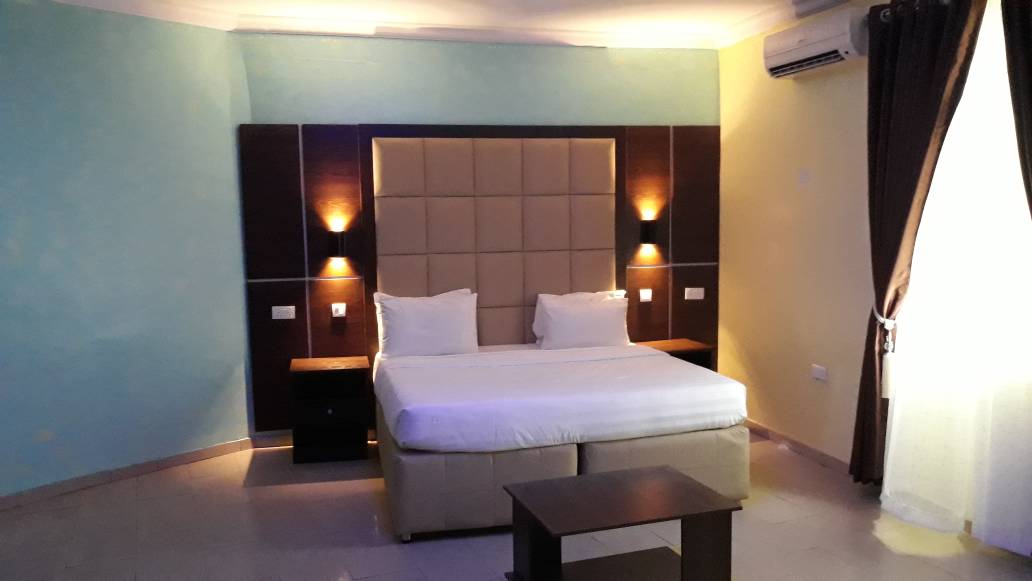 PreskenHotels's tweet photo. Presken Hotel@Eden comfort place, 17 Alade Avenue behind Jabita Ikeja Lagos . https://t.co/b2J6Y7uScD