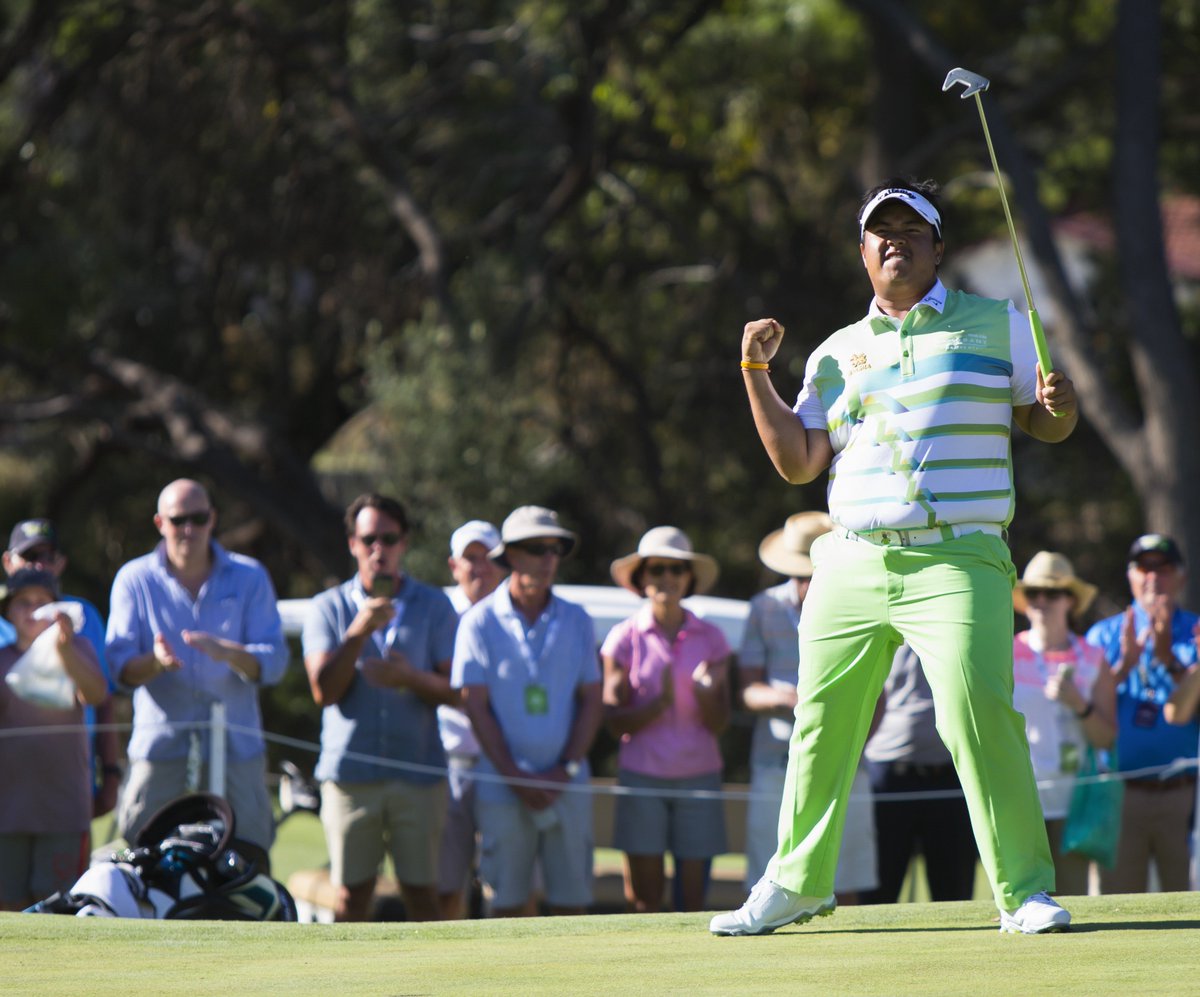 CallawayGolfEU's tweet image. Congrats to the awesome @kiradech on his 4th win on the @EuropeanTour with his 2&amp;amp;1 victory at the #WS6Perth - 'The Arm's' winning bag included a new #Rogue 15º Fwy Wood 🏌🏽💥🚀🏆 #TeamCallaway #GoRogue