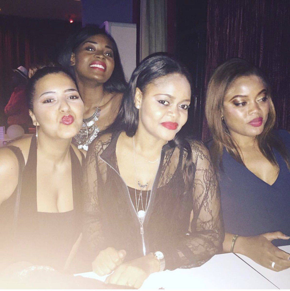 LBaramoto's tweet image. Viva la fiesta,viva la vida #damcing club #à l'aise ou quoi 🍾🍾🍾🍾🍸