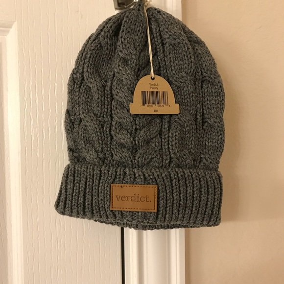 Cedar_Sycamore's tweet photo. So good I had to share! Check out all the items I'm loving on @Poshmarkapp : https://t.co/fLezvAw10r https://t.co/qby0kT7JN2