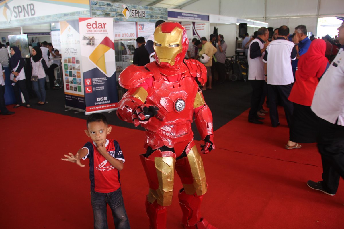 jm_zahid's tweet image. Terima kasih #FiestaNBOS 
Terima kasih #ATM 
Inilah generasi baru #SembrongKita 
Ds @HishammuddinH2O 
Datuk @onnhafiz 
@Vidyananthan 
@teoh53 
#teamjohor